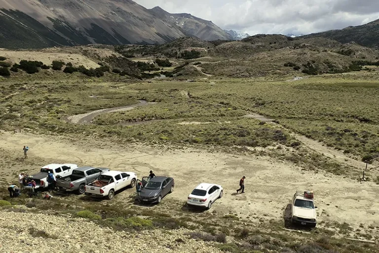estacionamiento cabecera del valle del Rio Lacteo